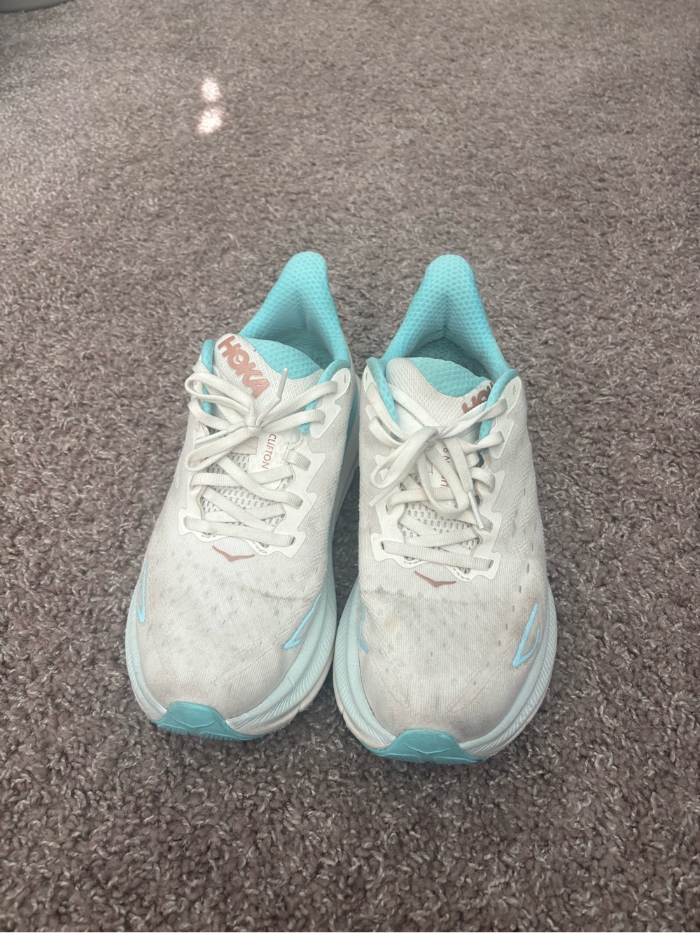 Hoka Women's Clifton size 9